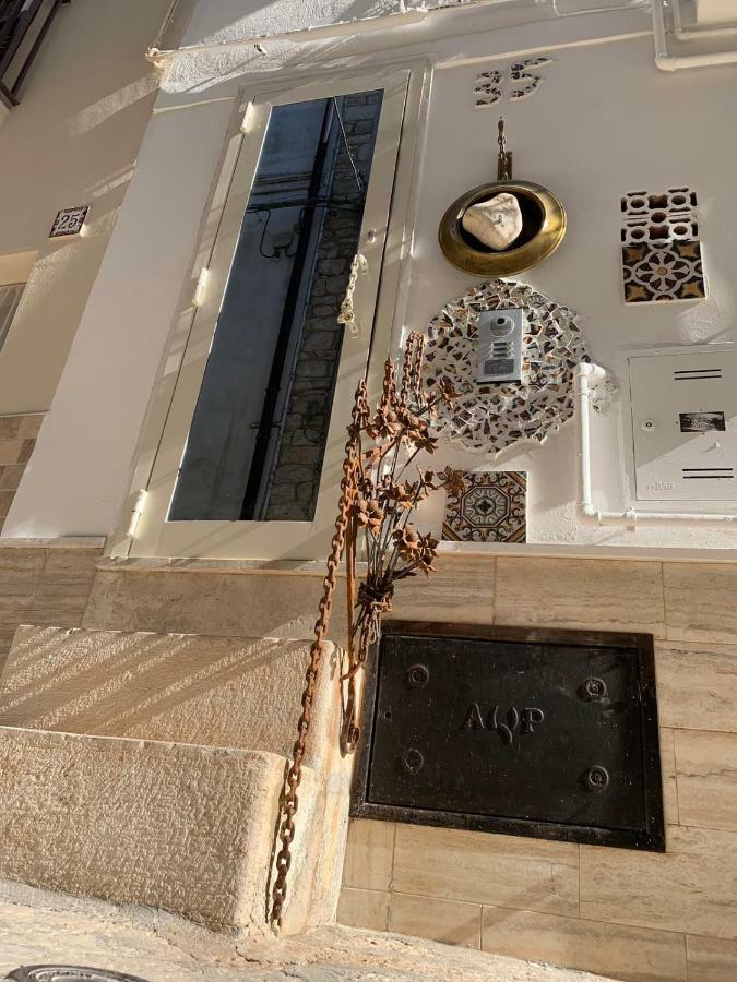 Fiori Catene Tra Le Torri Conversano Buitenkant foto