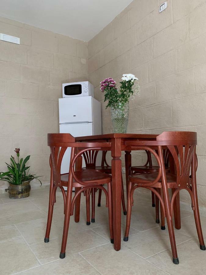Fiori Catene Tra Le Torri Conversano Buitenkant foto