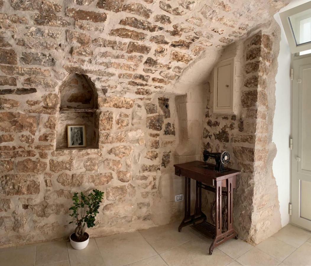 Fiori Catene Tra Le Torri Conversano Buitenkant foto